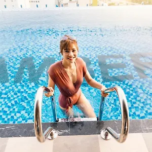 Amber Managed By Ht Отель Нячанг