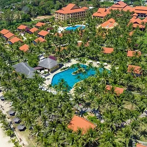 https://pandanus-resort.hotelsphanthiet.com