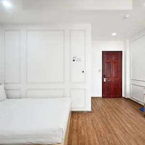 https://golden-palm-hotel.hotelsvungtau.com