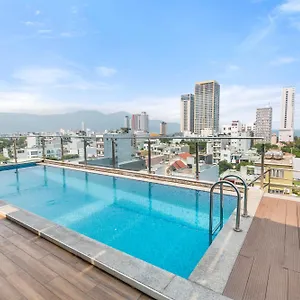 Sea & **** Da Nang